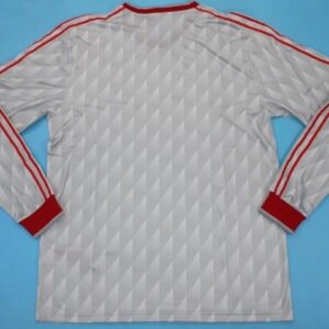 Liverpool retro away soccer jersey 1990-1991 - Image 7