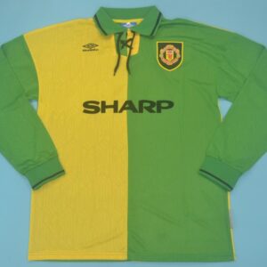 Retro Manchester United soccer jersey 92-93 - Image 8