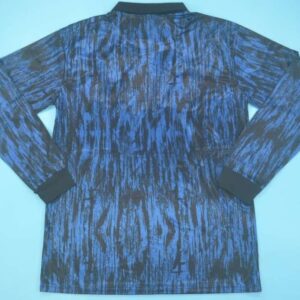 Manchester United retro soccer jersey 92-93 - Image 8