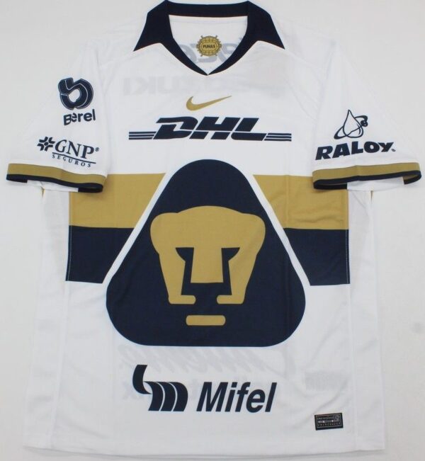 PUMAS UNAM soccer jersey 2025-2026
