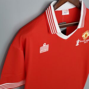 Manchester United retro soccer jersey 1977 - Image 7
