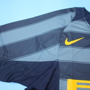 Inter Milan third kit 2004-2005 - Image 3
