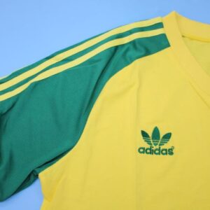 Wales national team jersey 1982 - Image 6