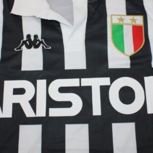 Juventus Turin Retro Jersey 1984-1985 - Image 2