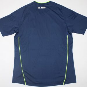 Real Madrid retro soccer jersey 2010-2011 - Image 8