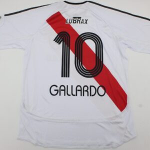 Iconic River Plate 2006-2007 Football Jersey - Image 5