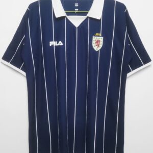 Scotland retro soccer jersey 2002 - Image 1