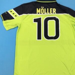 Borussia Dortmund retro soccer jersey 1996-1997 - Image 3