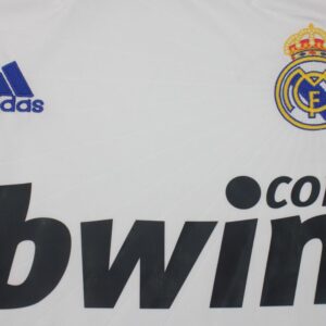 Real Madrid retro soccer jersey 2010-2011 - Image 3