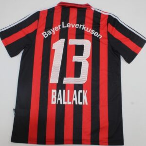 Bayer Leverkusen 2001-2002 football jersey - Image 5