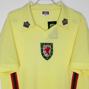 Wales retro soccer jersey 1978 - Image 7