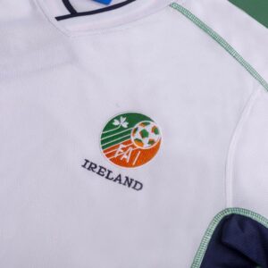 Ireland soccer jersey WC 2002 - Image 11