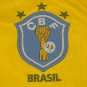 Attractive Brazil retro jersey World Cup 1986 - Image 5