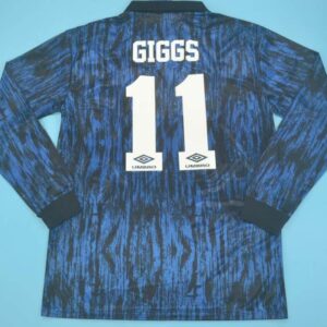 Manchester United retro soccer jersey 92-93 - Image 9