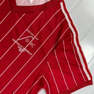 Aberdeen Vintage Football Jersey 1982-1983 - Image 5